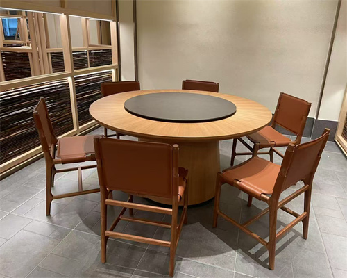 實木電動餐桌：傳統(tǒng)與現(xiàn)代的完美融合